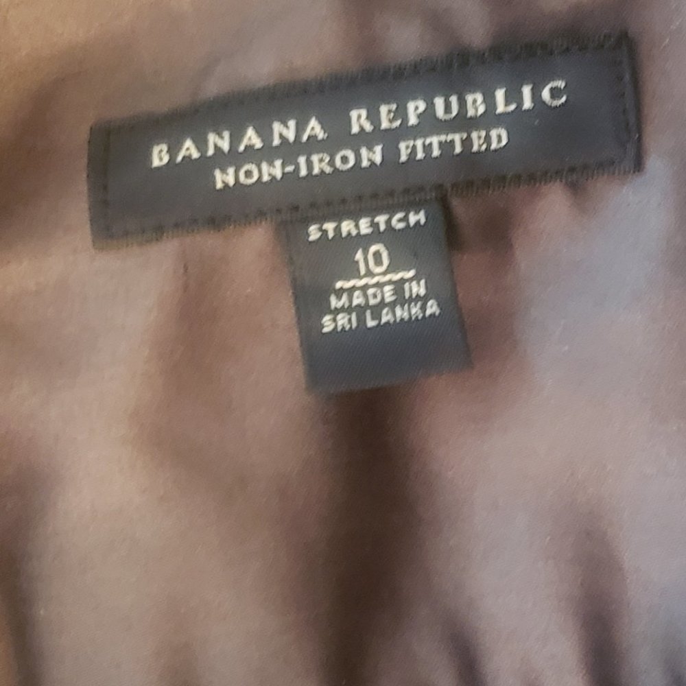 Banana Republic non-iron fitted Women's Sz 10 Dark Charcoal Long-Sleeve RN 54023